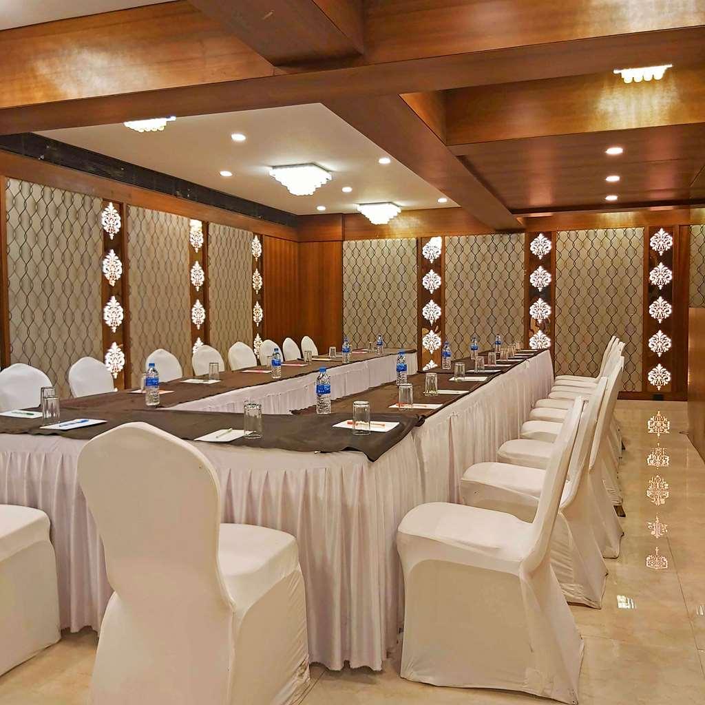 Quality Inn Mint Пуна Удобства фото
