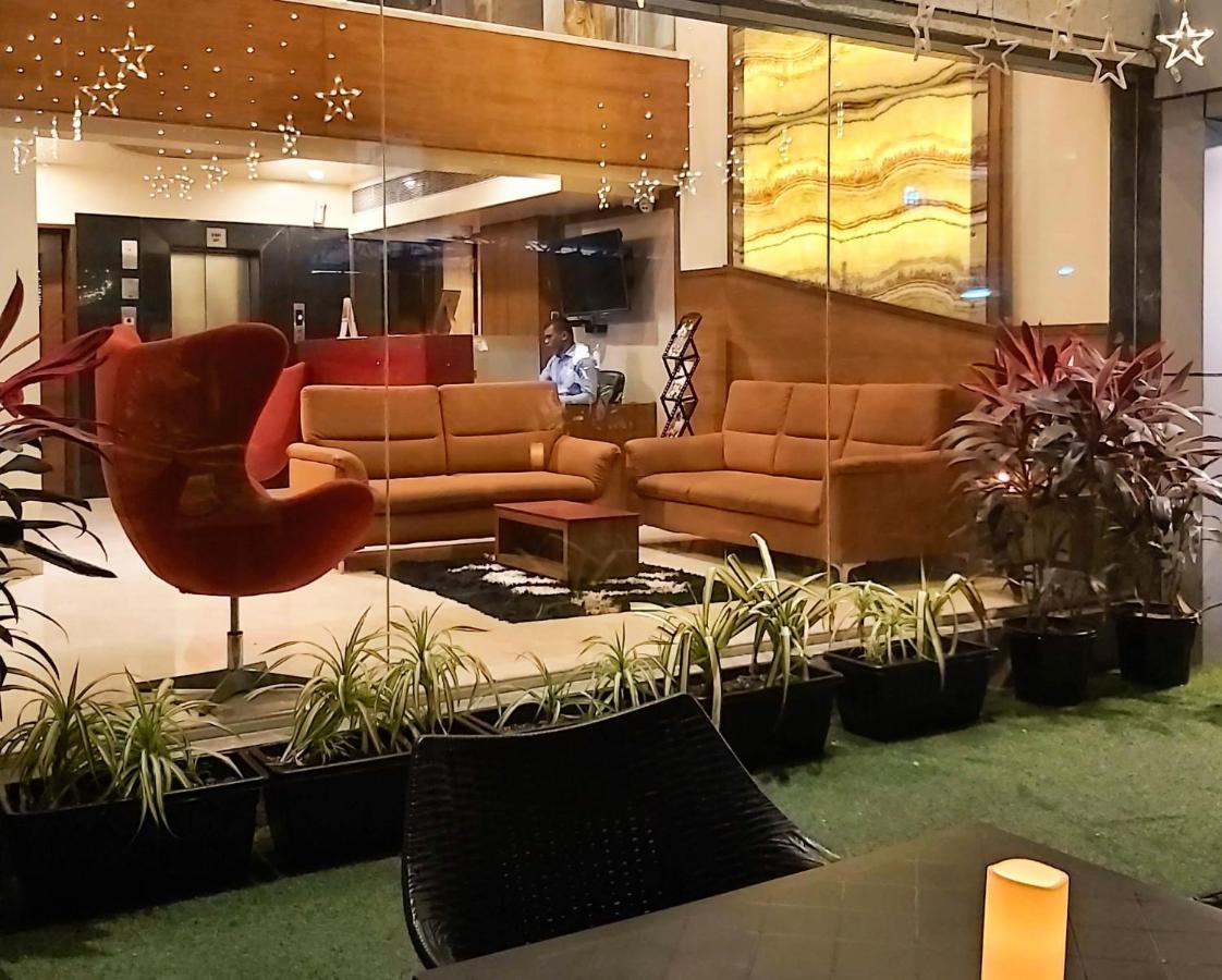 Quality Inn Mint Пуна Экстерьер фото